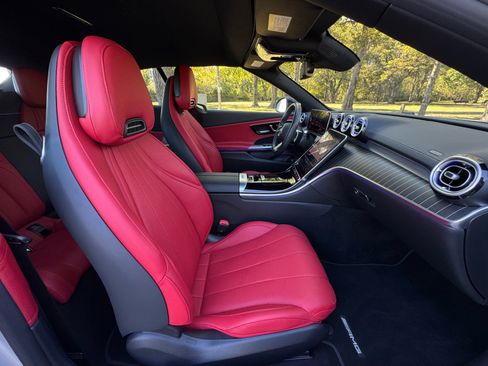 Used 2024 Mercedes-Benz CLE 450 4MATIC Cabriolet image 34