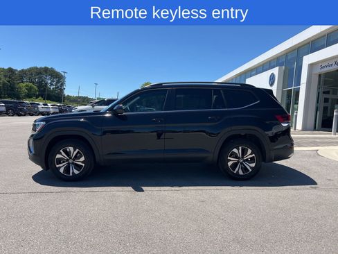 Certified 2026 Volkswagen Atlas SE FWD image 6