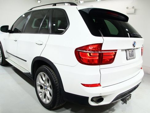 Used 2013 BMW X5 xDrive35i image 14
