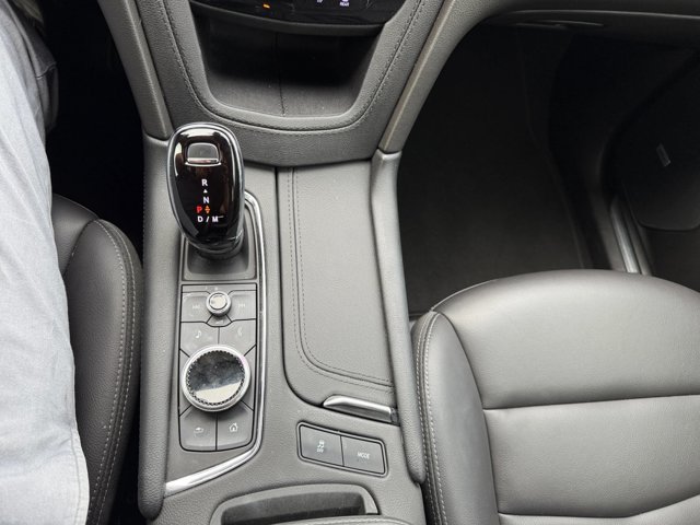 Used 2023 Cadillac XT5 Luxury FWD image 12