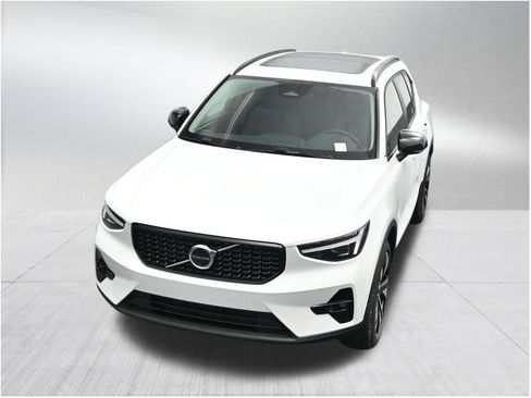 New 2026 Volvo XC40 B5 Ultra AWD/4WD image 20