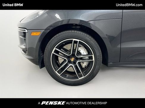 Used 2020 Porsche Macan Turbo AWD/4WD image 9