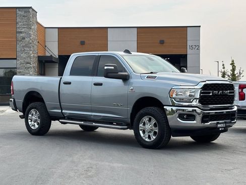 Used 2024 RAM 2500 Big Horn AWD/4WD image 1