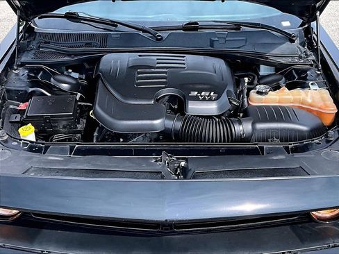 Used 2019 Dodge Challenger GT w/ Performance Handling Group RWD image 11