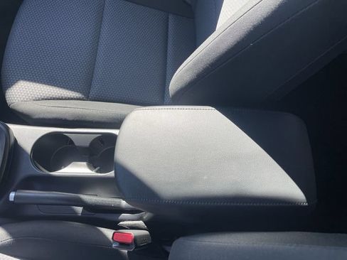 Used 2025 Kia Soul LX w/ LX Technology Package FWD image 27