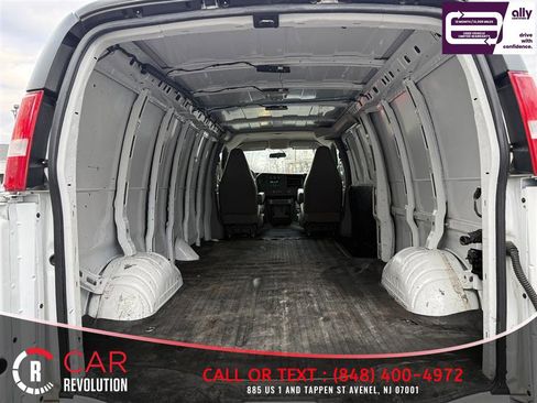 Used 2022 Chevrolet Express 2500 Extended w/ Driver Convenience Package image 5