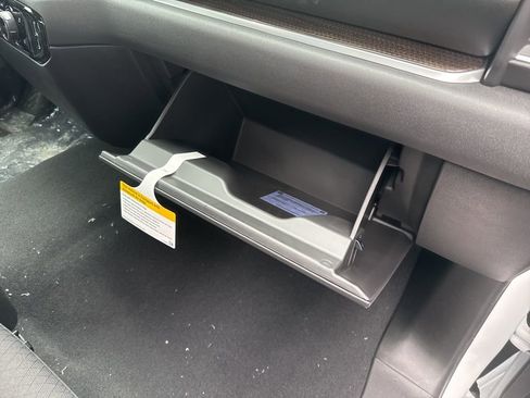 New 2026 Chevrolet Silverado 1500 LT image 17