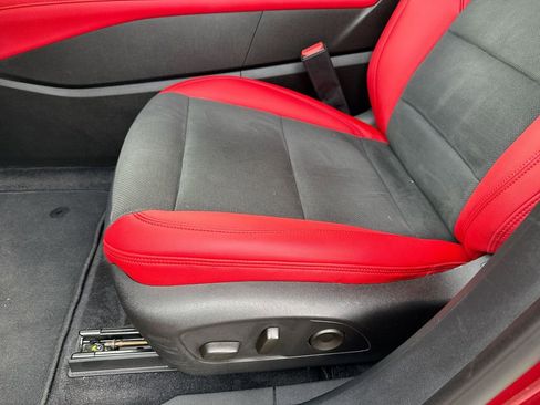 Used 2024 Chevrolet Blazer EV RS image 11