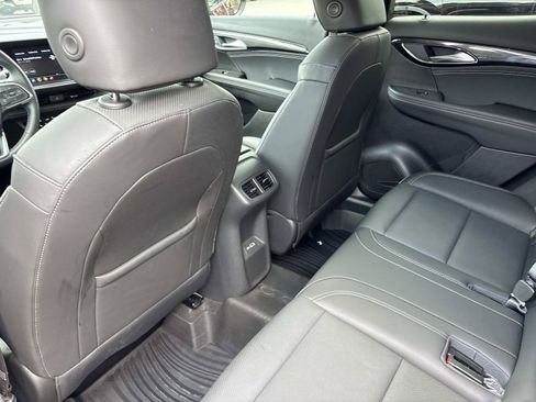 Used 2023 Buick Envision Essence AWD/4WD image 30