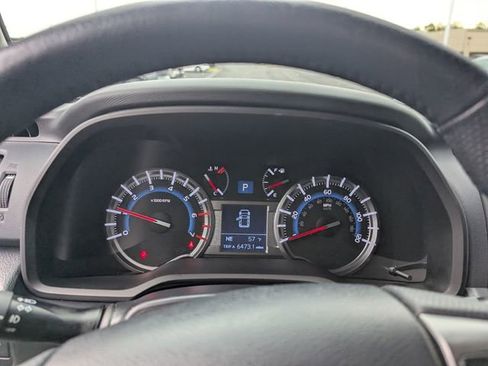 Used 2019 Toyota 4Runner Limited AWD/4WD image 18