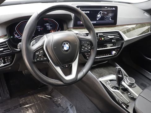 Used 2023 BMW 530i xDrive w/ Convenience Package AWD/4WD image 7