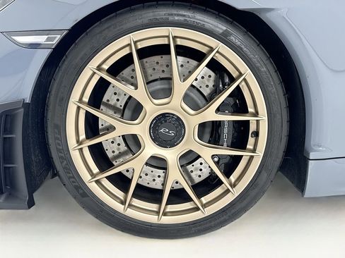 Certified 2025 Porsche 718 Boxster Spyder RS RWD image 29