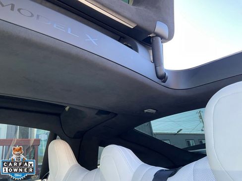 Used 2022 Tesla Model X AWD/4WD image 30
