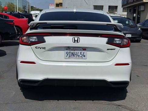 Used 2022 Honda Civic Sport image 12