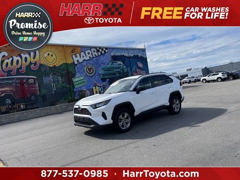 Used 2022 Toyota RAV4 LE AWD/4WD image 1