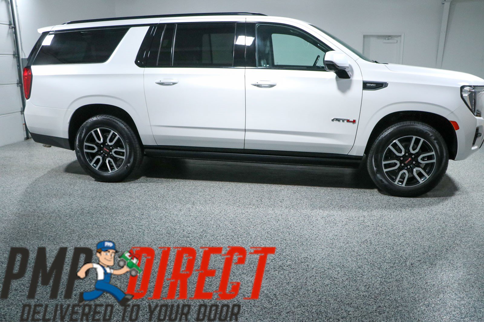 Used 2021 GMC Yukon XL AT4 w/ AT4 Premium Plus Package AWD/4WD image 6