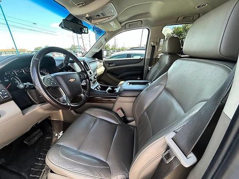 Used 2017 Chevrolet Tahoe LT w/ Luxury Package AWD/4WD image 9
