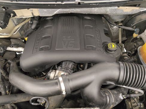 Used 2013 Ford F150 Lariat w/ Mid Equipment Group image 30