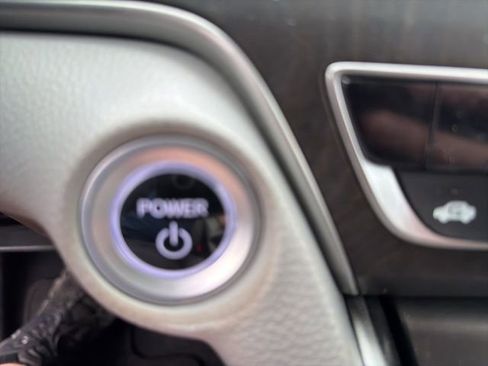 Used 2018 Honda Accord EX-L image 10