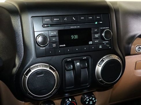 Used 2011 Jeep Wrangler Sport image 17