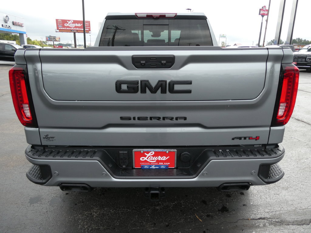 Used 2025 GMC Sierra 1500 AT4 w/ AT4 Premium Package AWD/4WD image 5