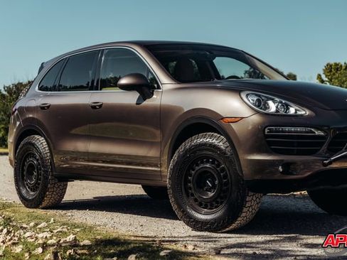 Used 2013 Porsche Cayenne AWD/4WD image 36