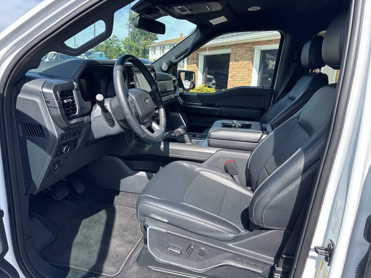 Used 2024 Ford F150 Lariat w/ Equipment Group 502A High AWD/4WD image 15