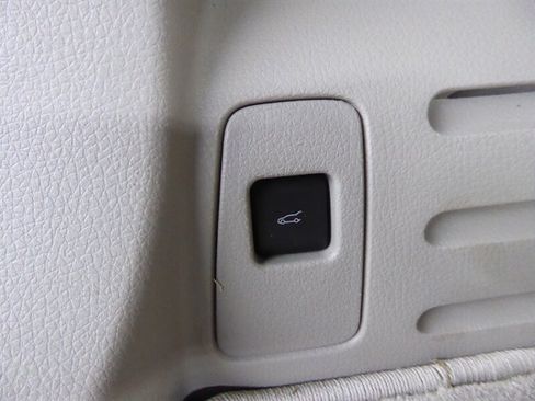 Used 2014 Lincoln MKX AWD image 30
