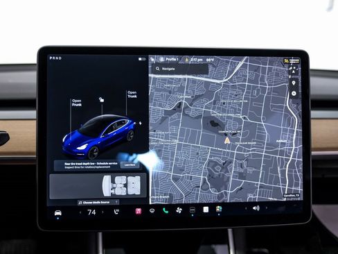 Used 2018 Tesla Model 3 Long Range image 21