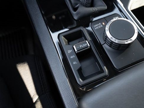 Used 2022 Toyota Tundra SR5 image 34