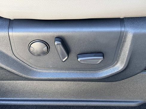 Used 2020 Ford F150 Lariat w/ Equipment Group 502A Luxury image 18