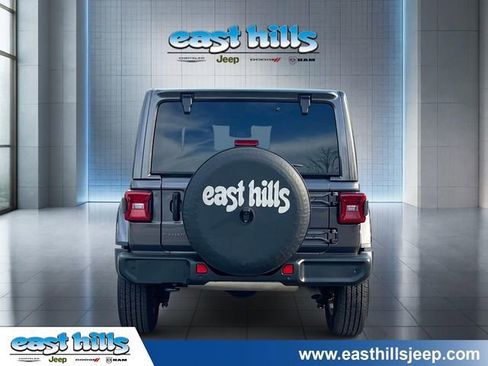 Used 2025 Jeep Wrangler Unlimited Sahara w/ Safety Group AWD/4WD image 6