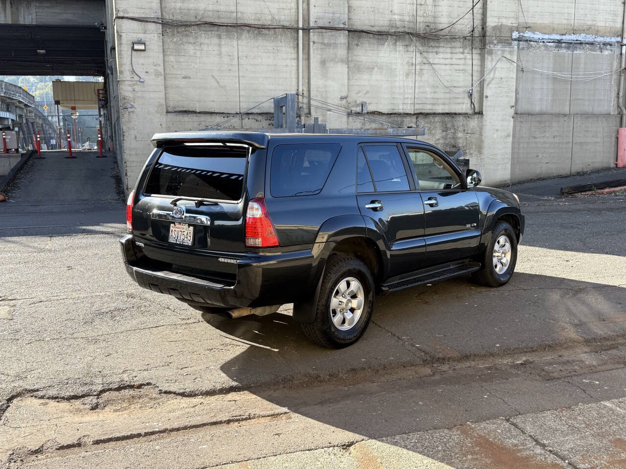 Used 2007 Toyota 4Runner SR5 AWD/4WD image 52