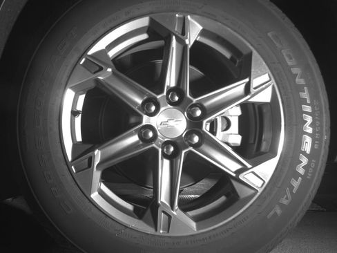 Used 2025 Chevrolet Blazer LT FWD image 12