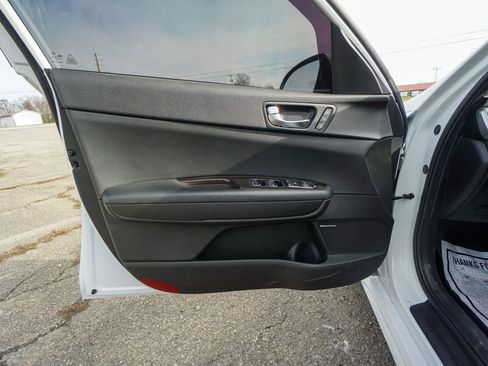 Used 2019 Kia Optima EX w/ EX Premium Package image 16