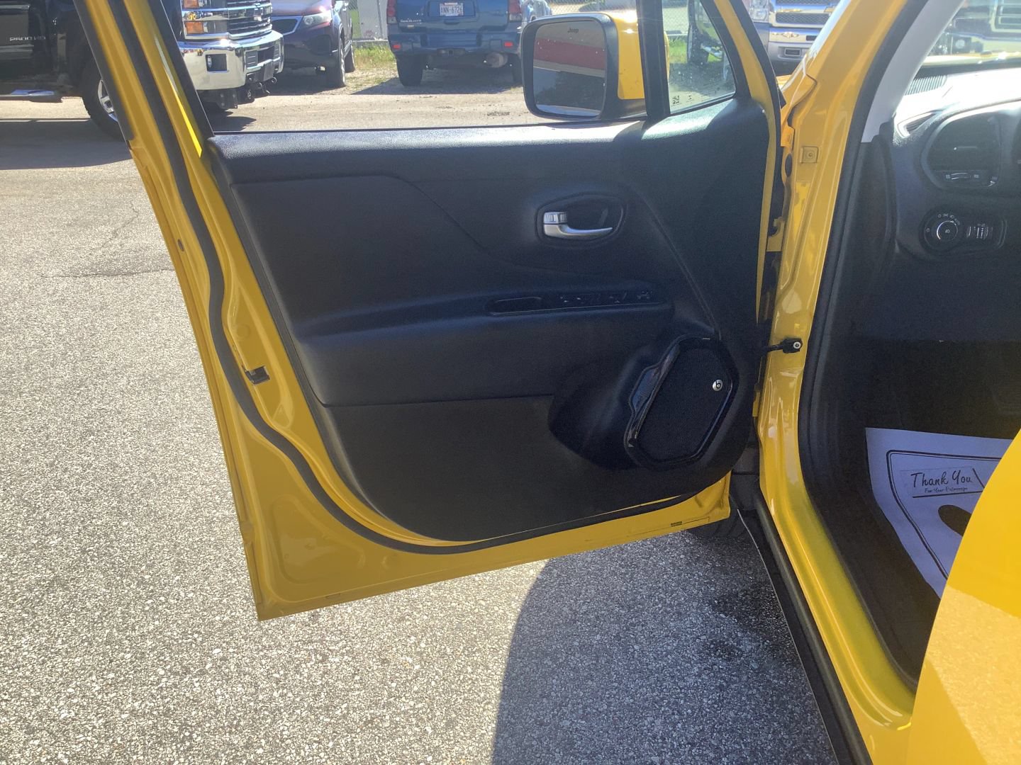 Used 2017 Jeep Renegade Altitude AWD/4WD image 23
