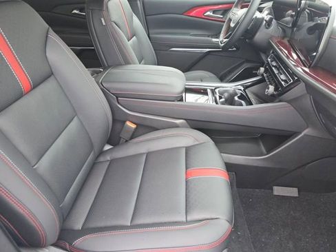 New 2026 Chevrolet Traverse RS image 28