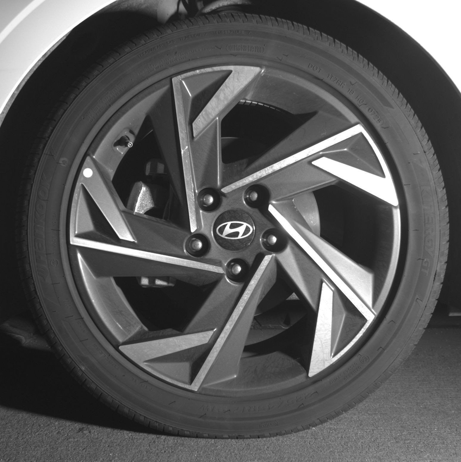 Used 2025 Hyundai Elantra SEL FWD image 13