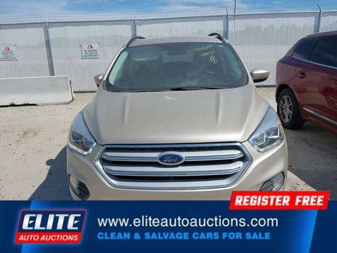 Used 2017 Ford Escape SE w/ SE Leather Comfort Package AWD/4WD image 12