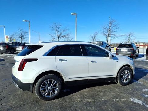 Used 2021 Cadillac XT5 Premium Luxury image 6