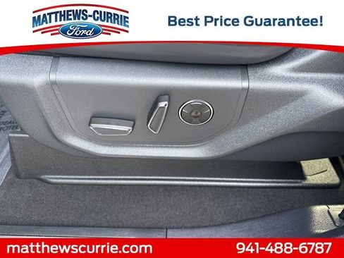 Used 2022 Ford F250 Platinum w/ FX4 Off-Road Package image 11