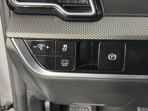 Certified 2023 Kia Sportage LX AWD/4WD image 25