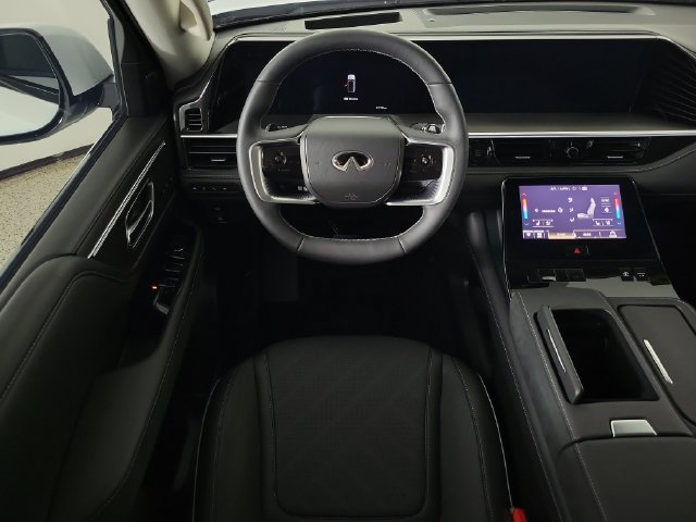 Certified 2026 INFINITI QX80 Luxe RWD image 11