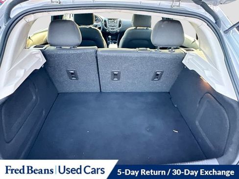 Used 2017 Chevrolet Cruze LT image 26