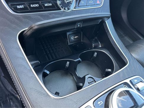 Used 2019 Mercedes-Benz E 300 image 27