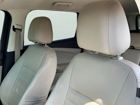 Used 2014 Ford Escape Titanium w/ Equipment Group 401A FWD image 25