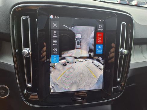 New 2026 Volvo XC40 B5 Plus w/ Protection Package Premier image 19