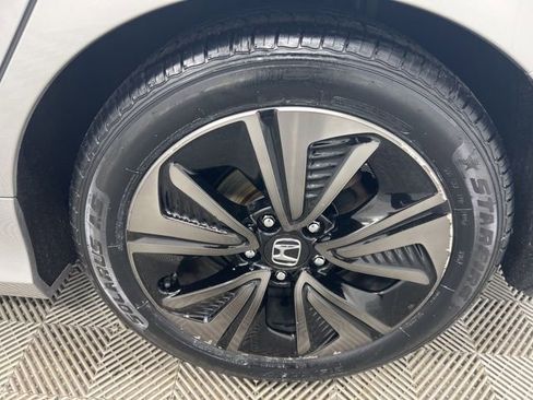 Used 2018 Honda Civic EX image 10