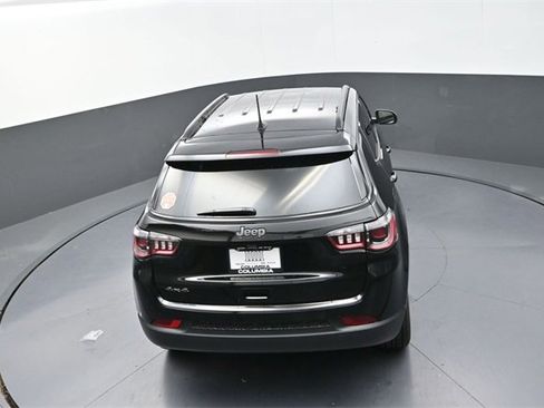 New 2026 Jeep Compass Latitude image 14