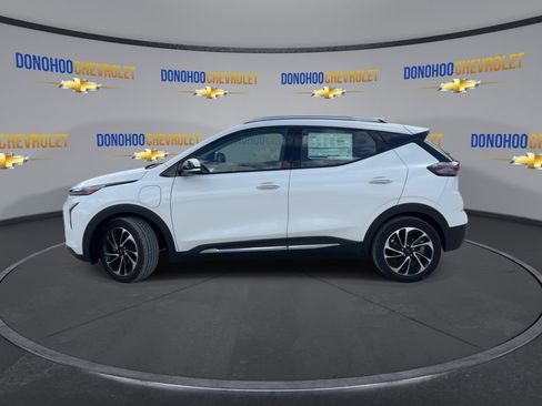 Used 2022 Chevrolet Bolt EUV Premier FWD image 4
